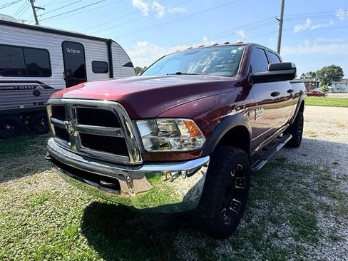 Used 2018 RAM 2500 Tradesman w/ Chrome Appearance Group AWD/4WD image 2