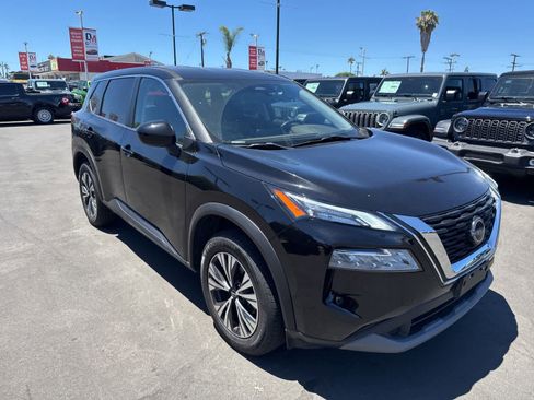 Used 2023 Nissan Rogue SV FWD image 11