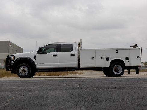 Used 2021 Ford F550 4x4 Crew Cab Super Duty image 4