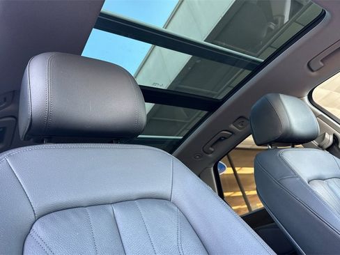 Used 2018 Audi Q5 2.0T Premium Plus w/ Premium Plus Package image 17