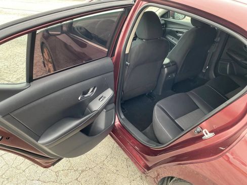 Used 2020 Nissan Sentra SV FWD image 19