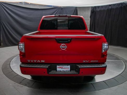 Used 2024 Nissan Titan SV w/ SV Convenience Package image 10