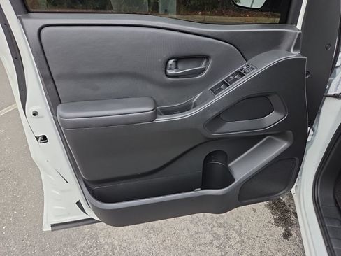 Certified 2024 Nissan Frontier S w/ Technology Package RWD image 16