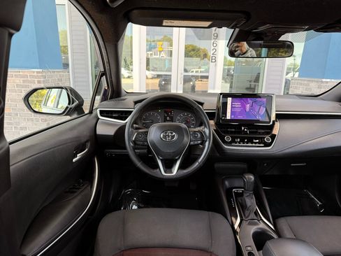 Used 2023 Toyota Corolla SE w/ SE Premium Package FWD image 47
