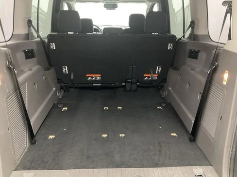 Used 2020 Ford Transit Connect XL image 12