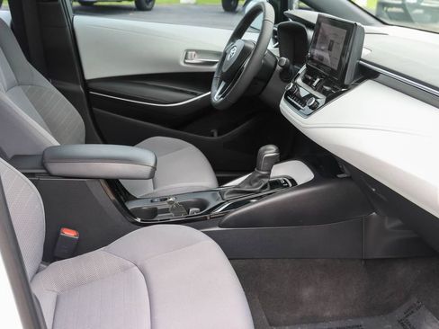 Used 2024 Toyota Corolla SE w/ SE Premium Package FWD image 10