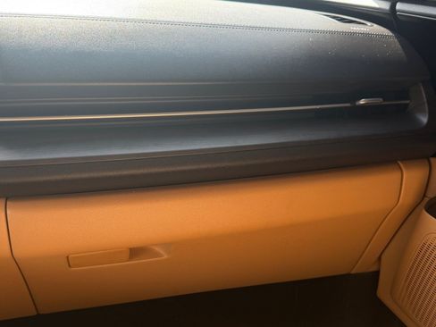 Certified 2024 Kia Carnival EX FWD image 45