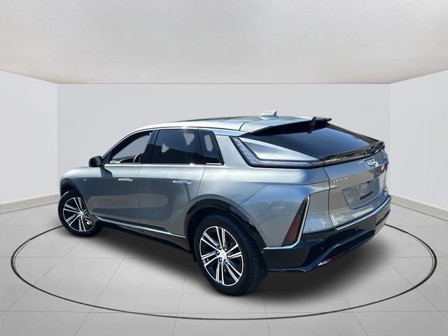 Certified 2024 Cadillac Lyriq Luxury RWD image 3