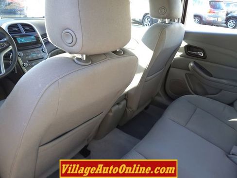 Used 2013 Chevrolet Malibu LS image 26