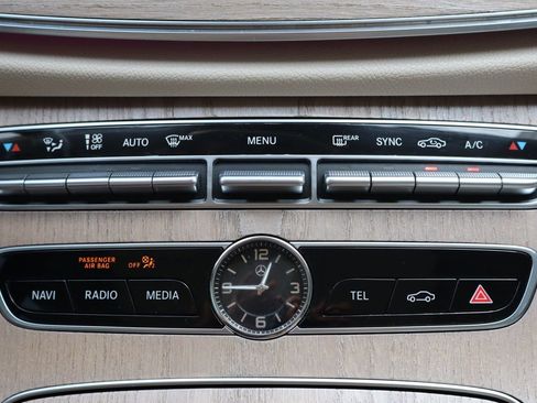 Used 2018 Mercedes-Benz E 400 4MATIC Coupe image 20