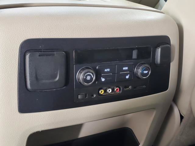 Used 2016 GMC Yukon Denali w/ Open Road Package AWD/4WD image 13