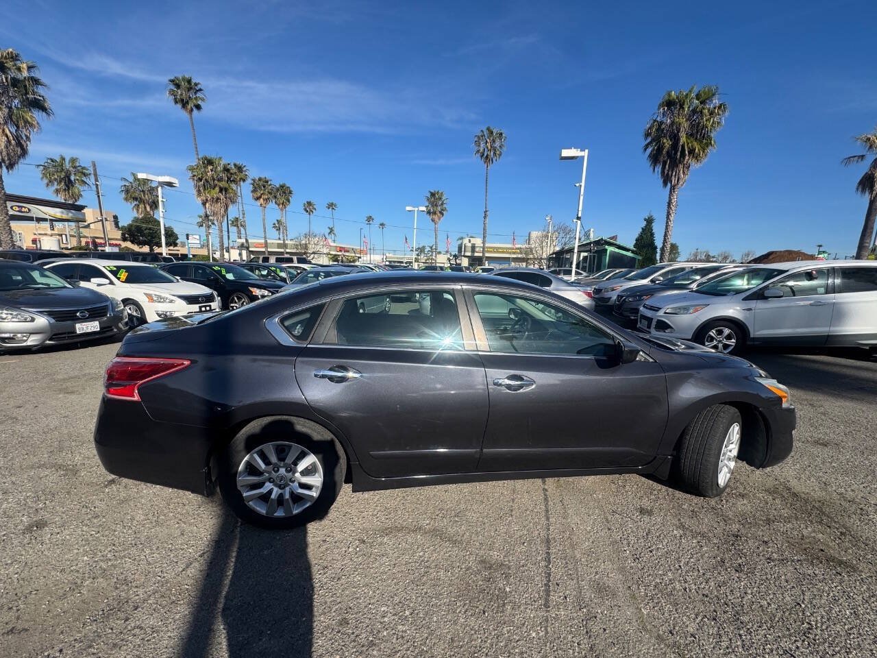 Used 2013 Nissan Altima 2.5 S FWD image 6