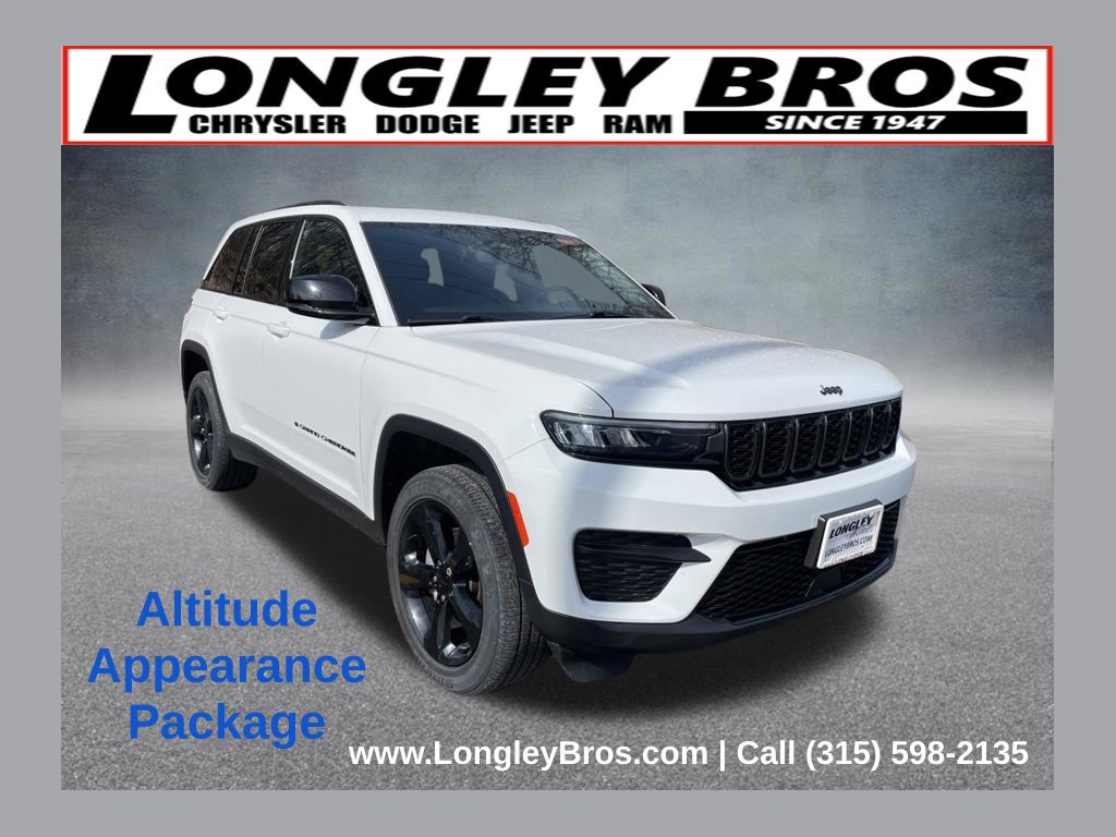 Used 2023 Jeep Grand Cherokee Altitude AWD/4WD image 1