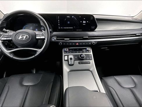 Used 2025 Hyundai Palisade SEL FWD image 17