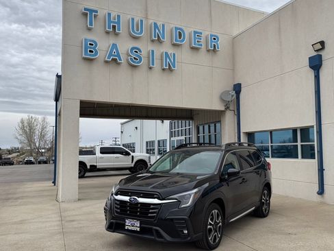 Used 2024 Subaru Ascent Limited w/ Technology Package AWD/4WD image 1