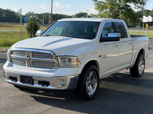 Used 2014 RAM 1500 Laramie AWD/4WD image 4