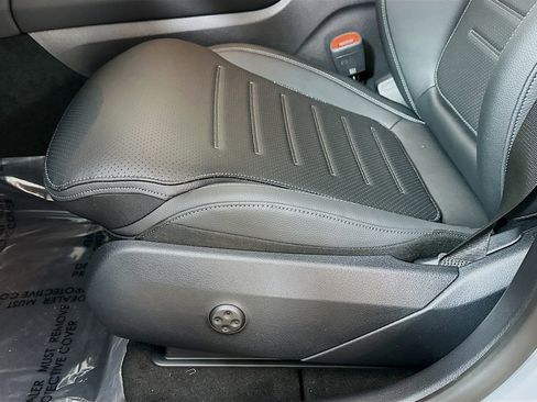 New 2025 Mercedes-Benz GLC 300 4MATIC image 19