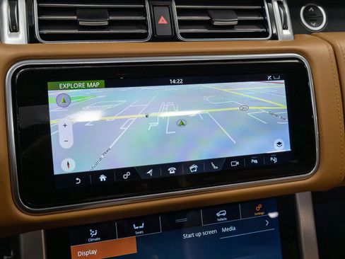 Used 2022 Land Rover Range Rover Autobiography image 59