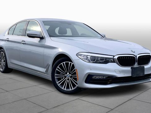 Used 2018 BMW 530i xDrive image 2