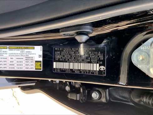 Used 2025 Toyota Corolla LE FWD image 34