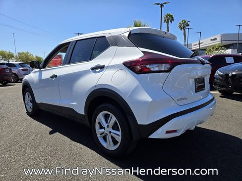 Used 2025 Nissan Kicks Play S FWD image 4