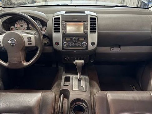 Used 2014 Nissan Frontier PRO-4X w/ Pro-4x Luxury Package AWD/4WD image 31