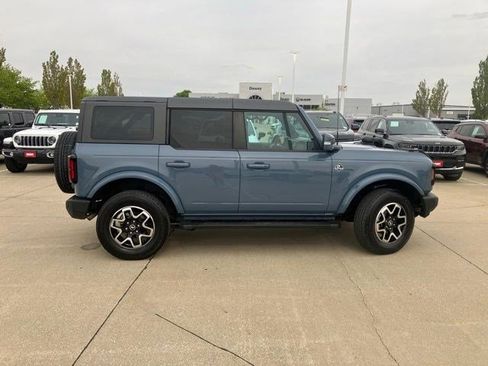 Used 2023 Ford Bronco Outer Banks AWD/4WD image 5