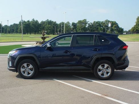 Used 2024 Toyota RAV4 XLE FWD image 12