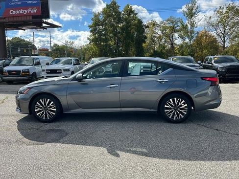 Used 2023 Nissan Altima 2.5 SV image 6