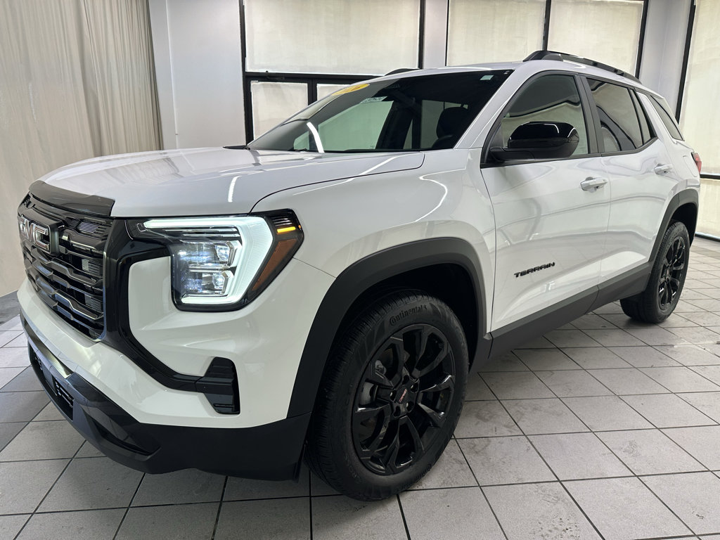 Certified 2026 GMC Terrain Elevation w/ Elevation Premium Package FWD image 12