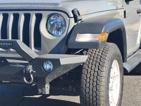 Used 2019 Jeep Wrangler Sport AWD/4WD image 5