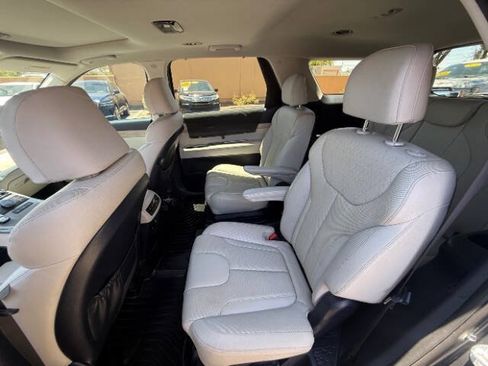 Used 2020 Hyundai Palisade SEL FWD image 17