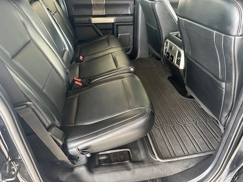 Used 2019 Ford F250 Lariat w/ Lariat Ultimate Package AWD/4WD image 34