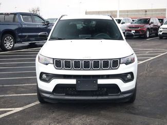 Used 2025 Jeep Compass Latitude video 2