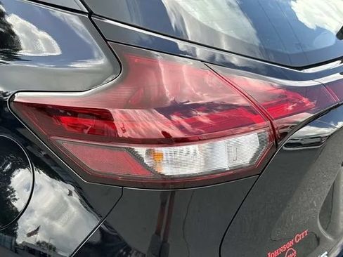 Used 2025 Nissan Kicks Play S FWD image 12
