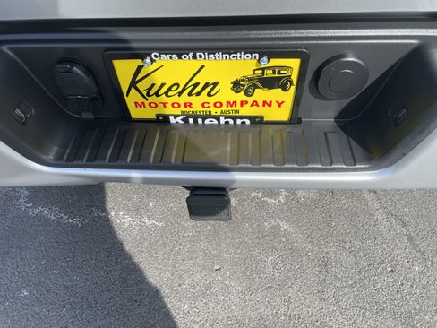 Used 2017 Chevrolet Colorado Z71 image 9