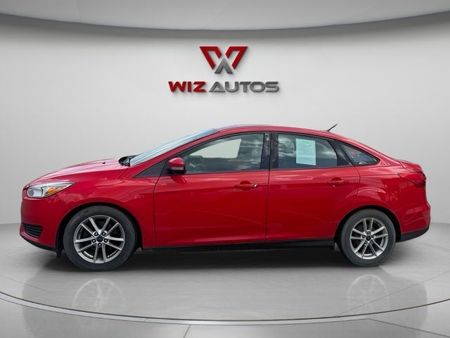 Used 2015 Ford Focus SE FWD image 2