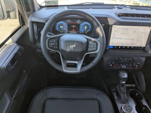 New 2025 Ford Bronco Badlands AWD/4WD image 17