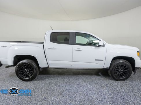 Used 2022 GMC Canyon Elevation w/ Elevation Premium Package AWD/4WD image 8