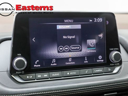 Used 2022 Nissan Rogue SV w/ SV Premium Package image 32