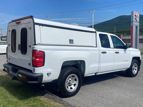Used 2018 Chevrolet Silverado 1500 W/T w/ WT Convenience Package AWD/4WD image 6