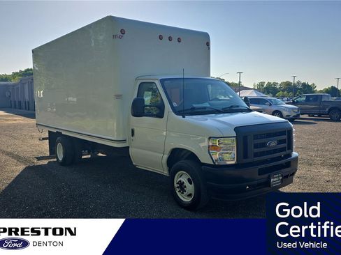 Used 2024 Ford E-450 and Econoline 450 Super Duty w/ Power Windows & Locks Group RWD image 9