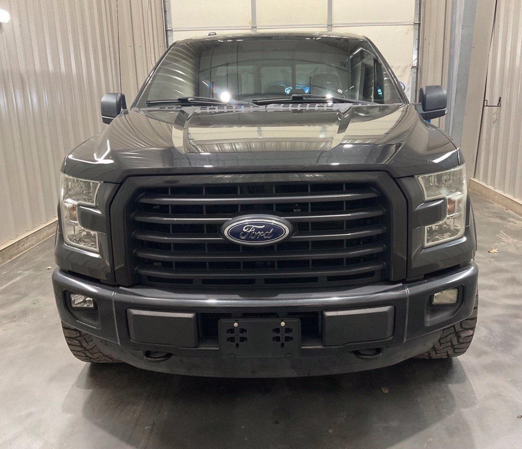 Used 2015 Ford F150 XLT w/ Equipment Group 302A Luxury AWD/4WD image 5