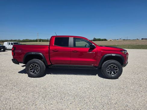 New 2026 Chevrolet Colorado ZR2 AWD/4WD image 2