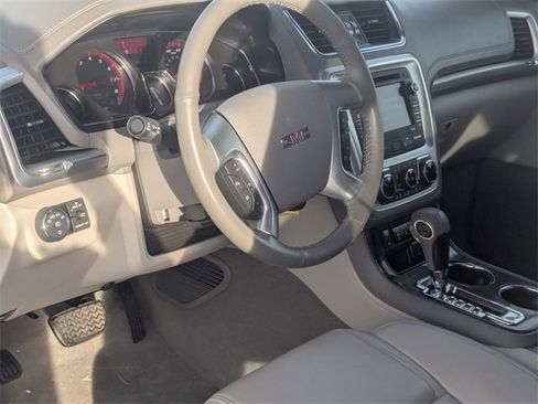 Used 2017 GMC Acadia Limited SLT image 15