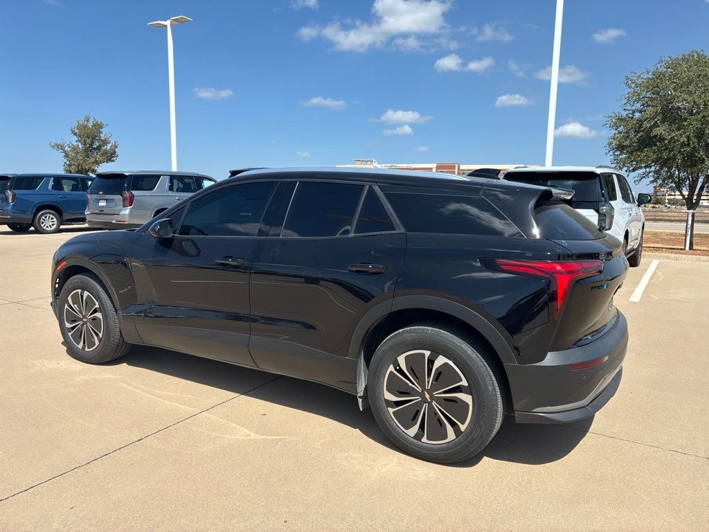 Used 2024 Chevrolet Blazer EV LT AWD/4WD image 2