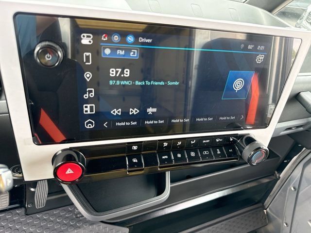 Used 2024 Chevrolet Brightdrop 600 w/ Battery Pack, Max Range AWD/4WD image 21