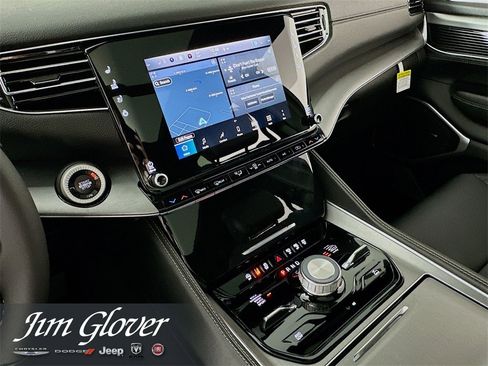 New 2024 Jeep Wagoneer L Series II w/ Convenience Group I image 19