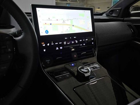 Used 2024 Mercedes-Benz Sprinter 2500 image 59