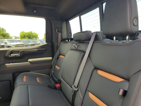 New 2026 GMC Sierra 1500 AT4 w/ AT4 Premium Package AWD/4WD image 28